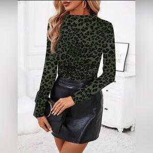 Green Leopard Print Long Sleeve Top